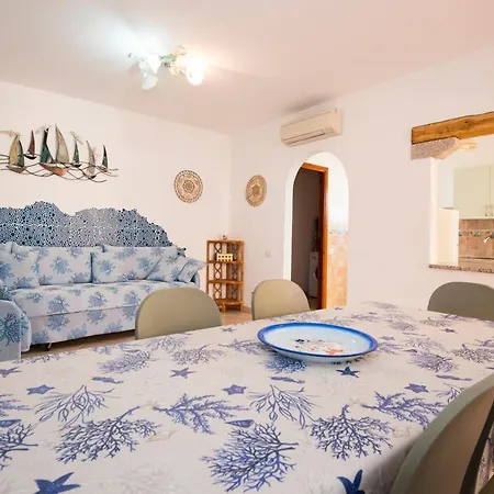 Апартаменты Mirice Vacanza Vignola Mare